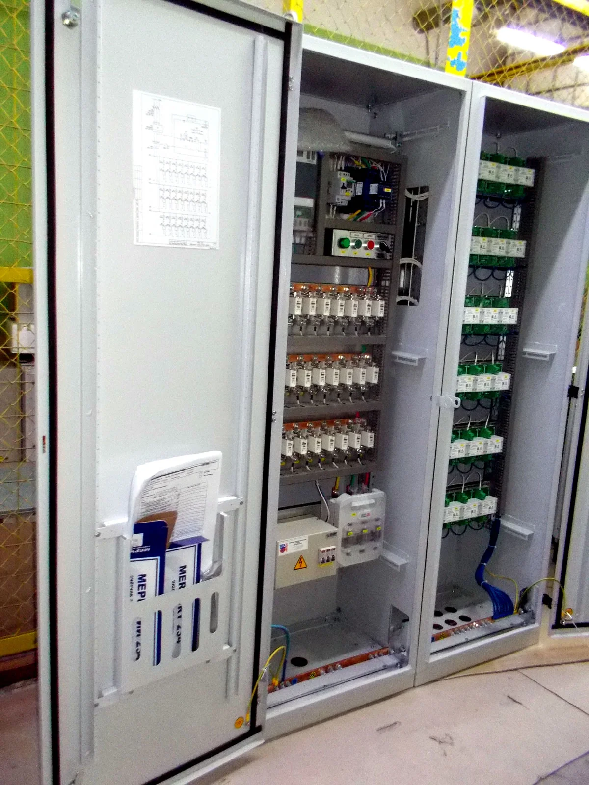 ВРШ-НО - вводно-распределительный шкаф